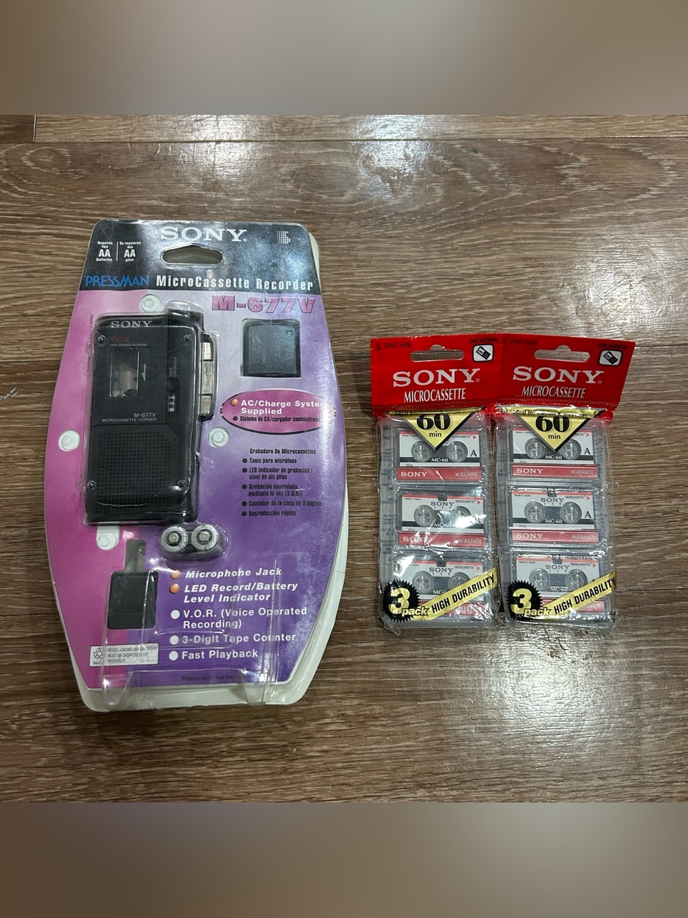 Vintage Sony M-677V Handheld Microcassette Voice Recorder VOR NOS Sealed